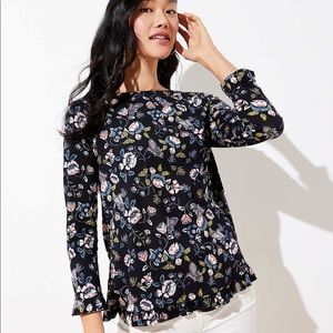 EUC 💐LOFT Ruffle Floral Top